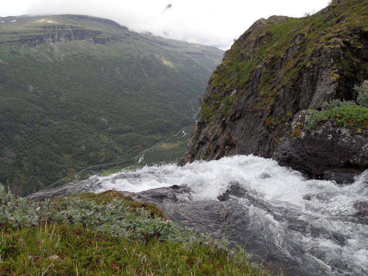 Готель Fjellkysten Tennevoll Екстер'єр фото